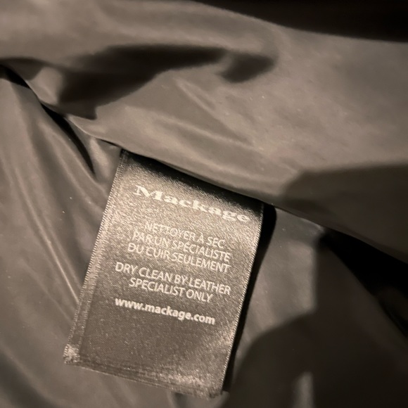 Adali Down Jacket with Natural Fur Signature Mackage Collar XS - Picture 4 of 4